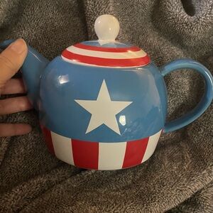 Marvels Comics The Avengers Captain America Patriotic Blue and Red Teapot